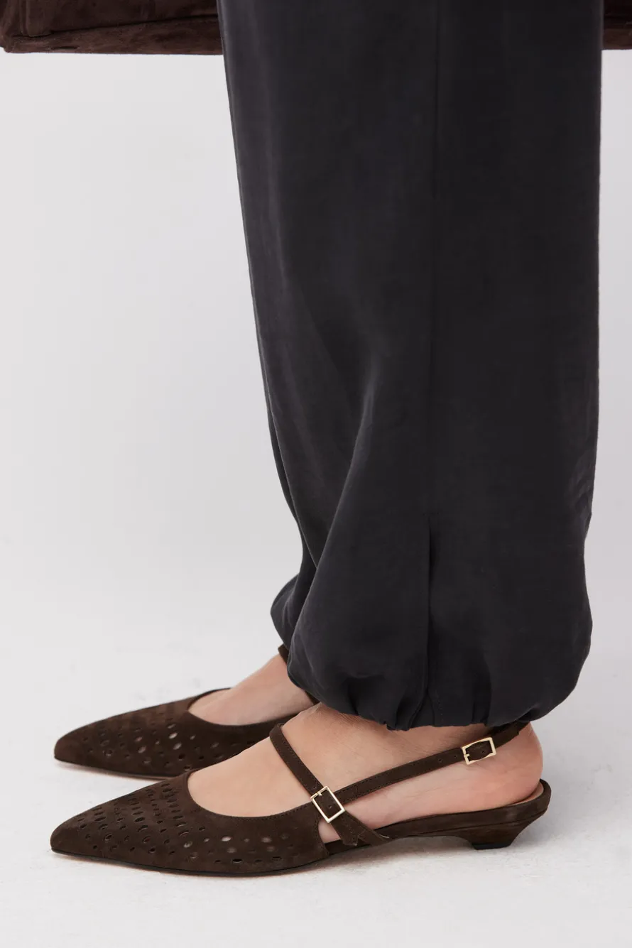 Czekoladowe skórzane buty sling back