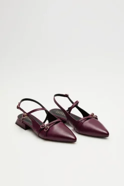 Śliwkowe buty slingback z zakrytymi palcami