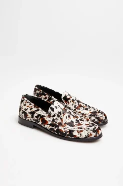 Skórzane loafersy w zwierzęcy deseń